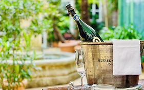 Garden Living - Boutique Hotel